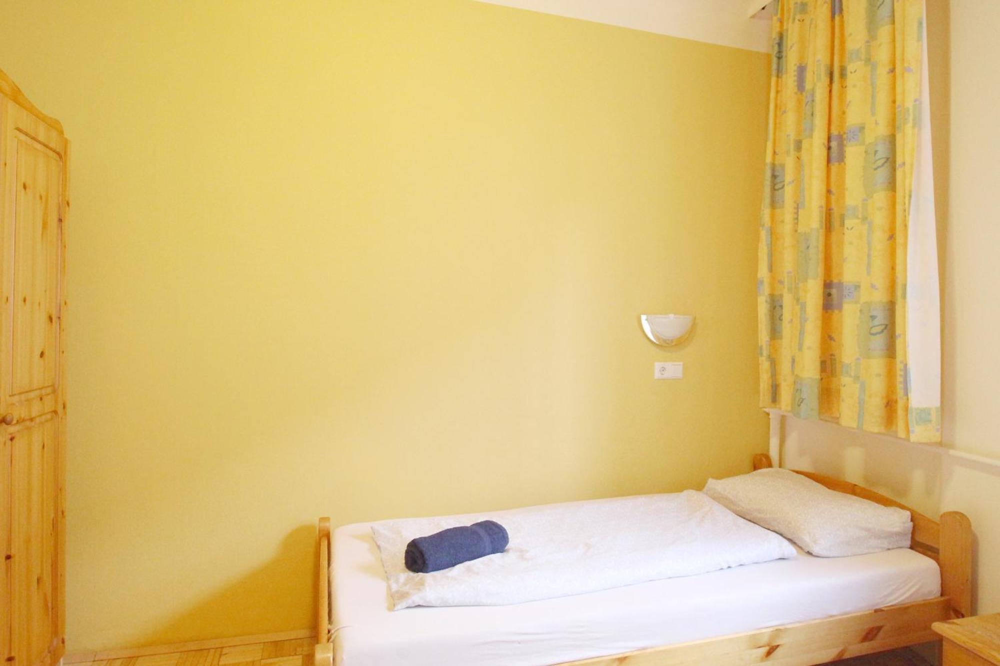 Double In Hutteldorfer Strasse Area Homestay Vienna