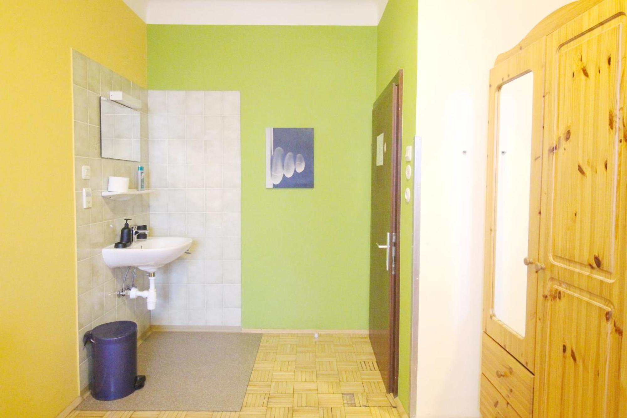 Privatunterkunft Double In Hutteldorfer Strasse Area Wien
